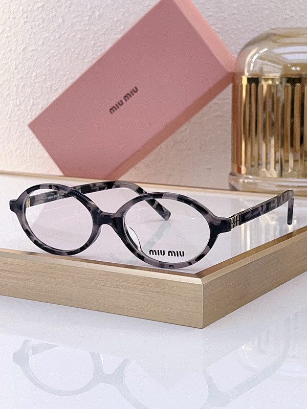 Miu Miu Sunglasses AAAA-1420