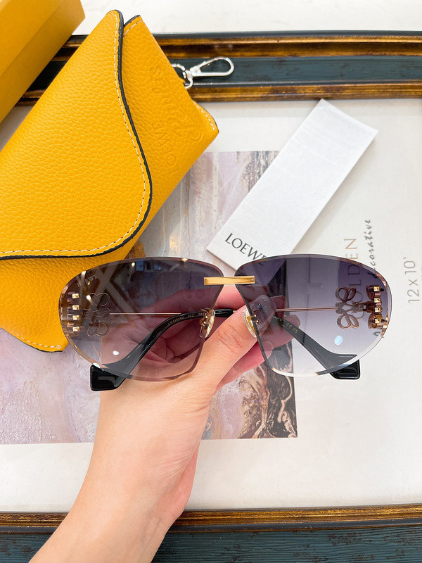Loewe Sunglasses AAAA-475