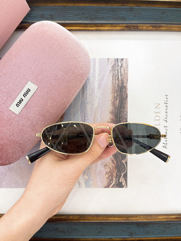 Miu Miu Sunglasses AAAA-1228