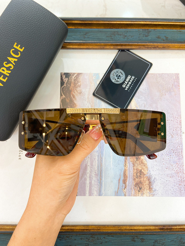 Versace Sunglasses AAAA-2935