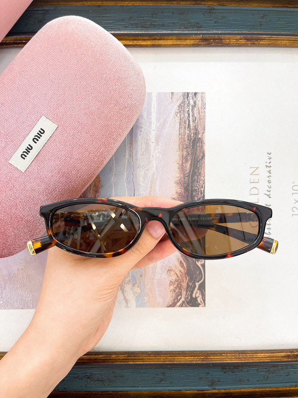 Miu Miu Sunglasses AAAA-1219