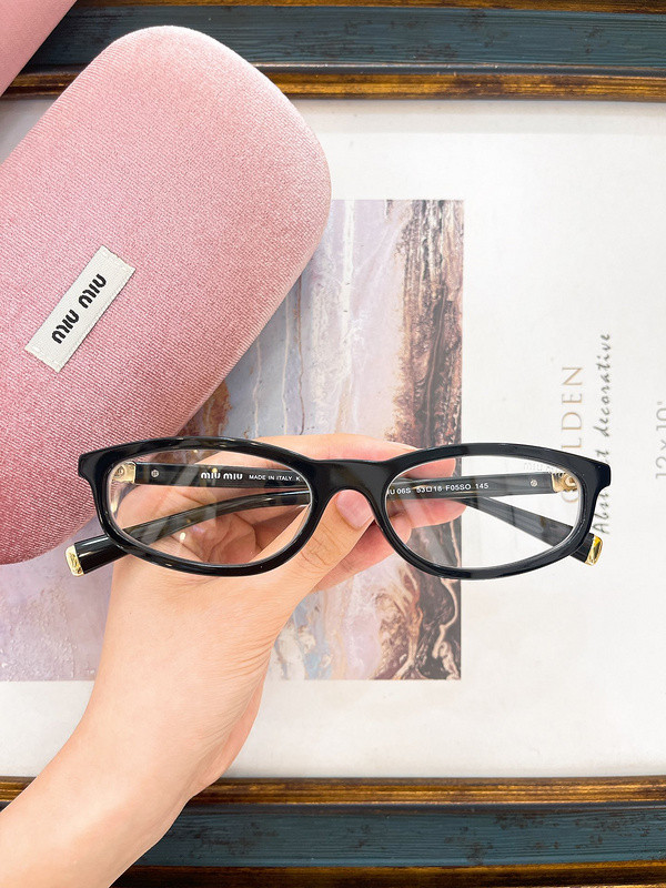 Miu Miu Sunglasses AAAA-1213