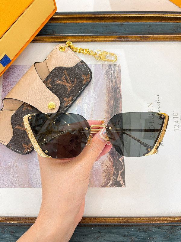 LV Sunglasses AAAA-4966