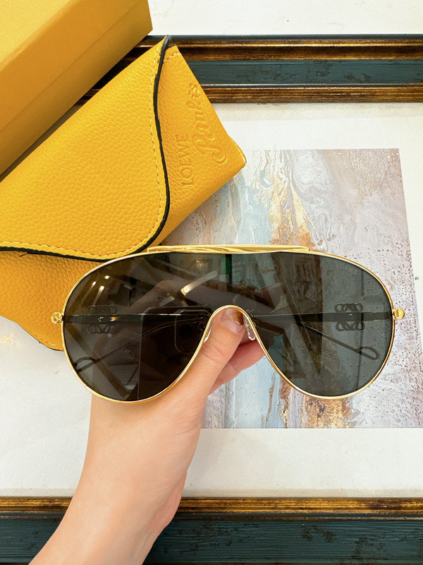 Loewe Sunglasses AAAA-495