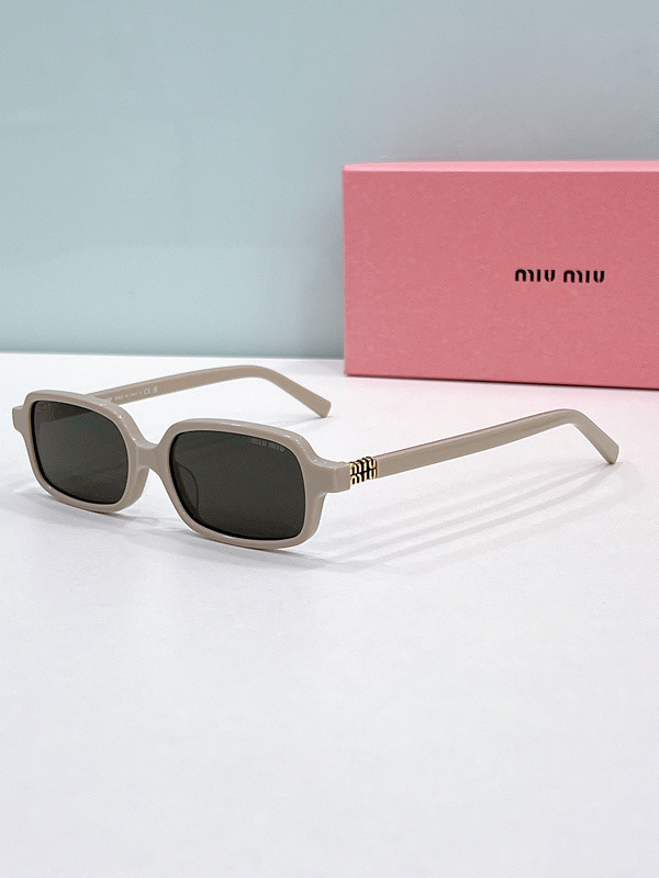 Miu Miu Sunglasses AAAA-1330