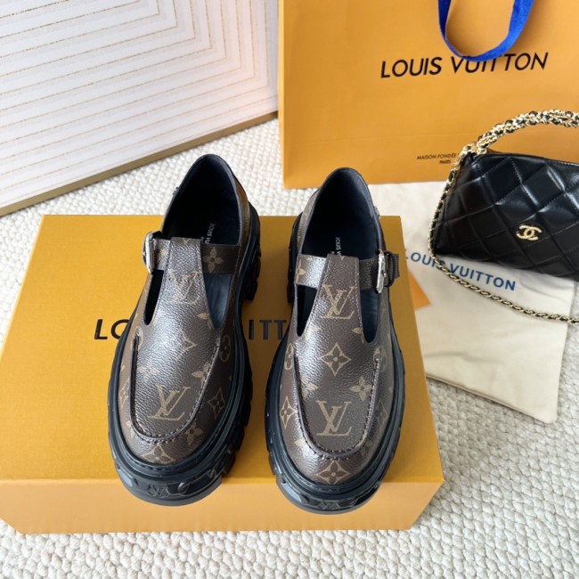 LV Women Shoes 1：1 Quality-1121