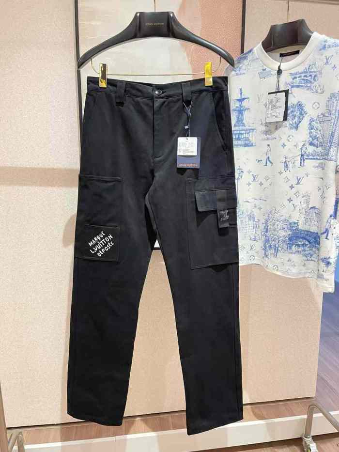 LV Pants High End-113