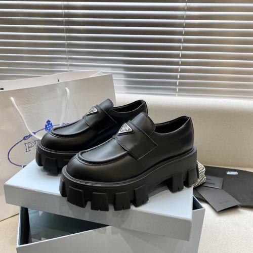 Prada women shoes 1：1 quality-608