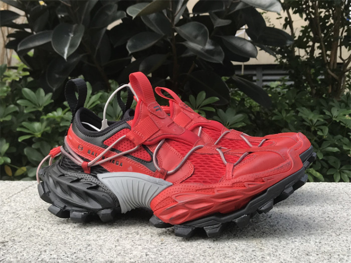 B 17FW Tripe-S High End Sneaker-579