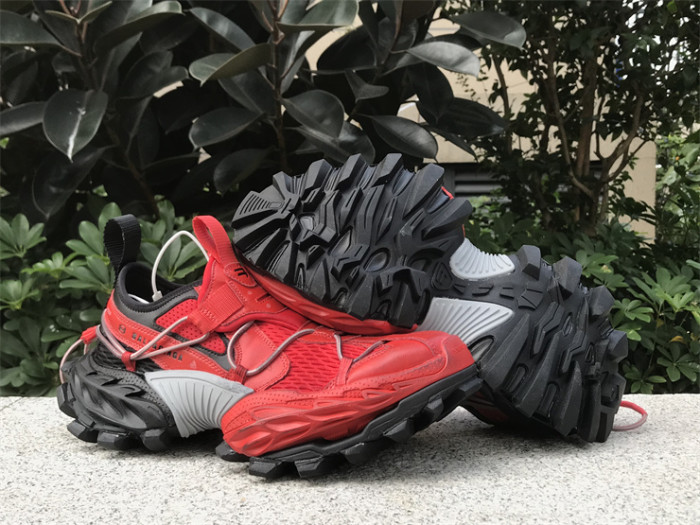 B 17FW Tripe-S High End Sneaker-579