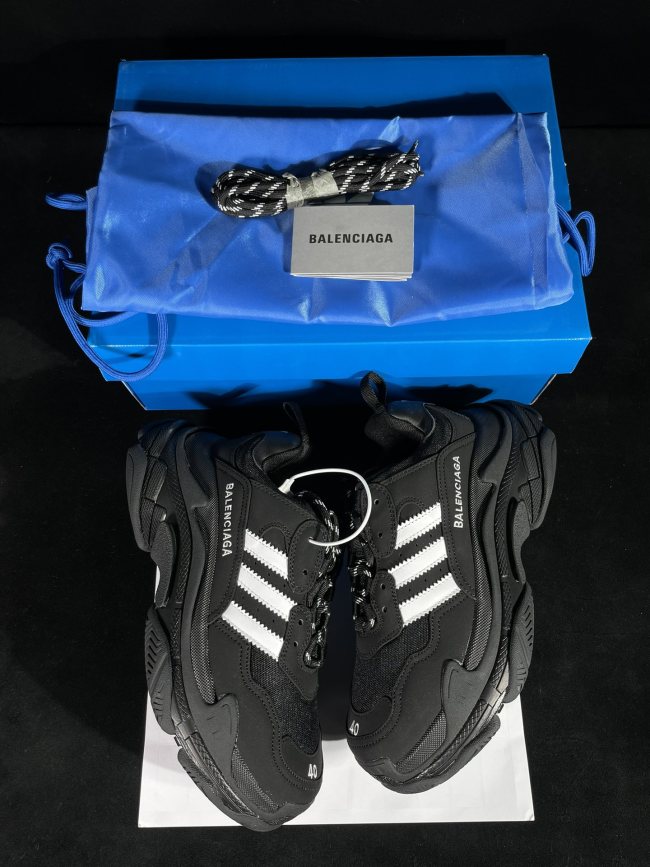 B 17FW Tripe-S High End Sneaker-603