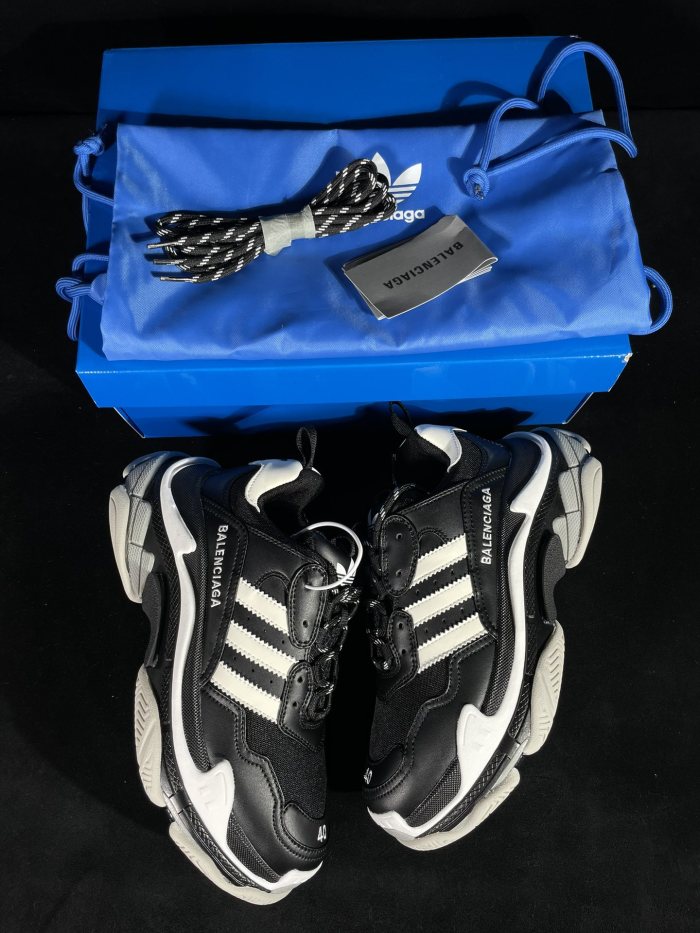 B 17FW Tripe-S High End Sneaker-600