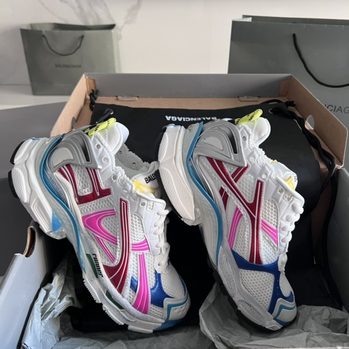 B 17FW Tripe-S High End Sneaker-582