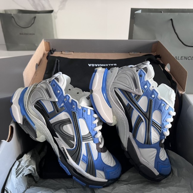 B 17FW Tripe-S High End Sneaker-589