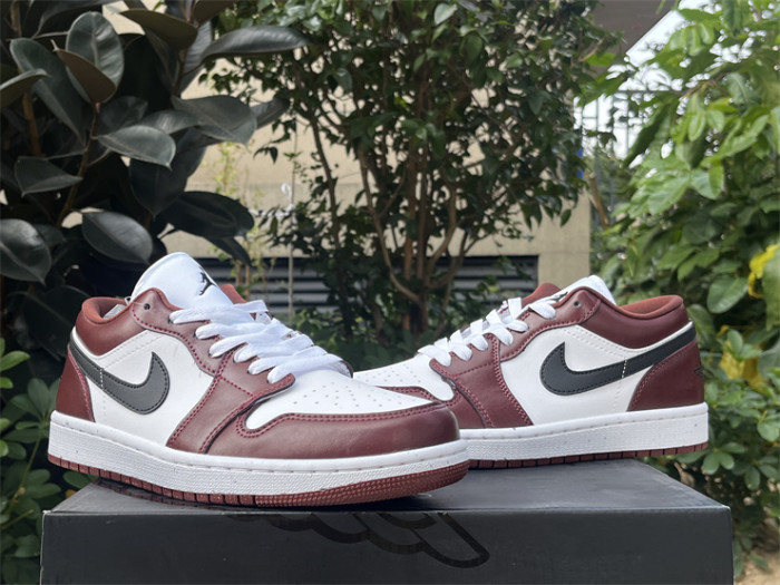 Authentic Air Jordan 1 Low SE “Dark Pony”