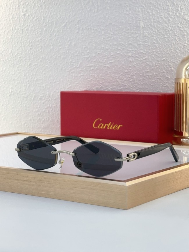 Cartier Sunglasses AAAA-7920