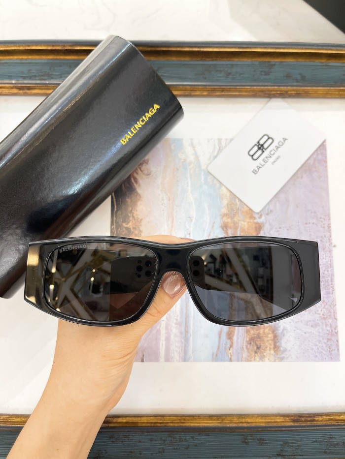 B Sunglasses AAAA-1017