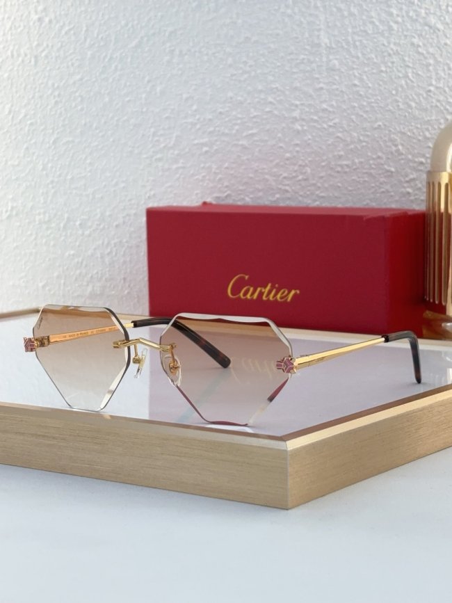 Cartier Sunglasses AAAA-8191