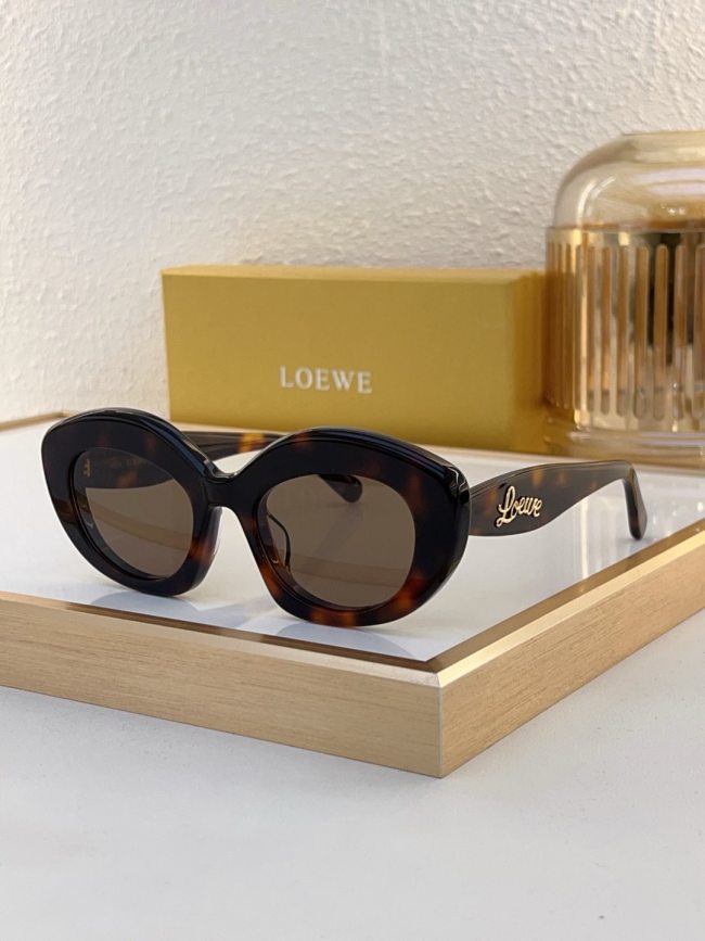 Loewe Sunglasses AAAA-561