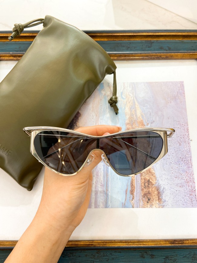 Loewe Sunglasses AAAA-567