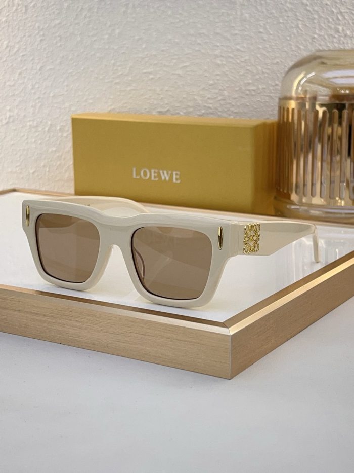 Loewe Sunglasses AAAA-511