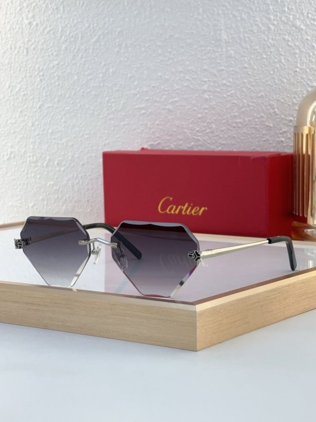 Cartier Sunglasses AAAA-8196