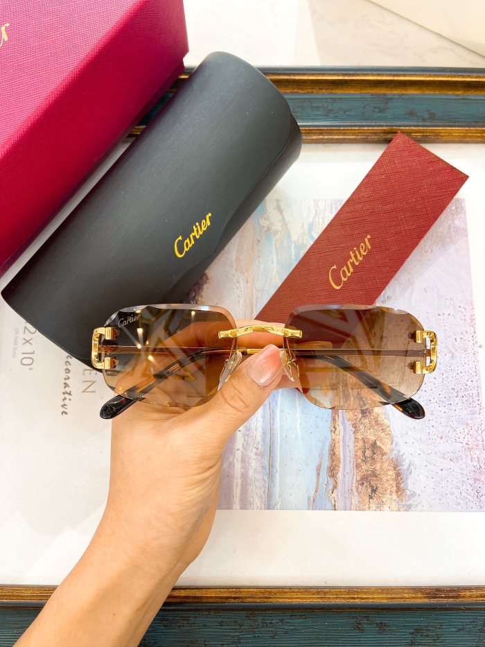 Cartier Sunglasses AAAA-8124