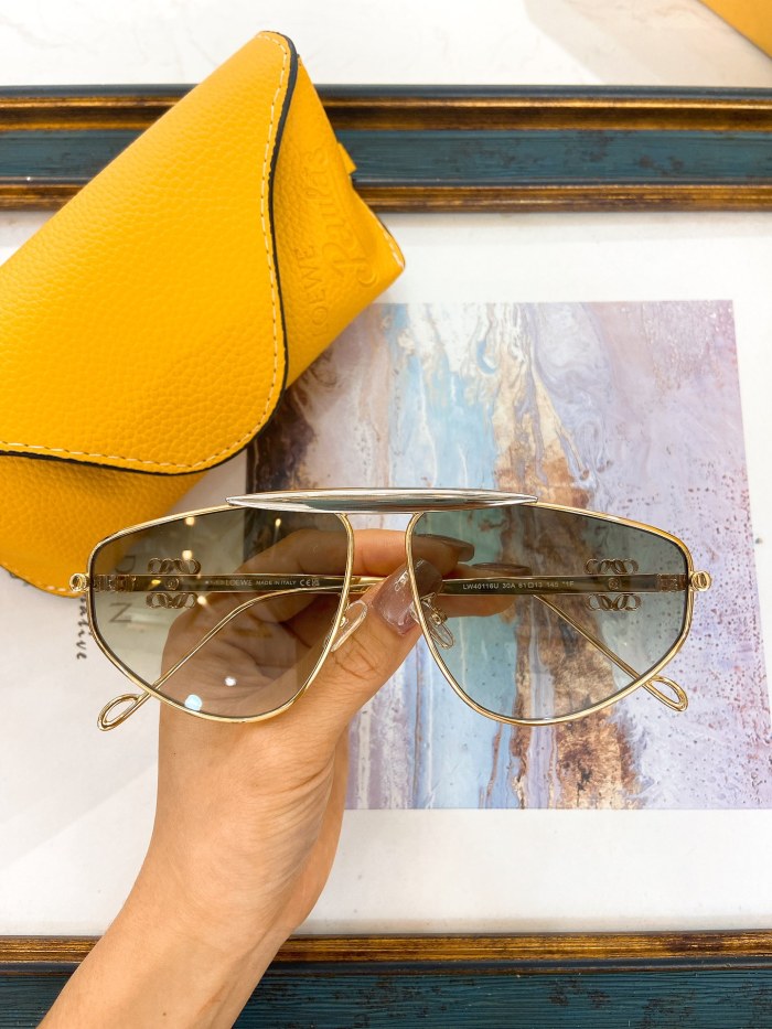 Loewe Sunglasses AAAA-542