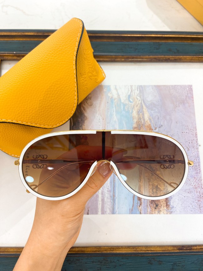 Loewe Sunglasses AAAA-576
