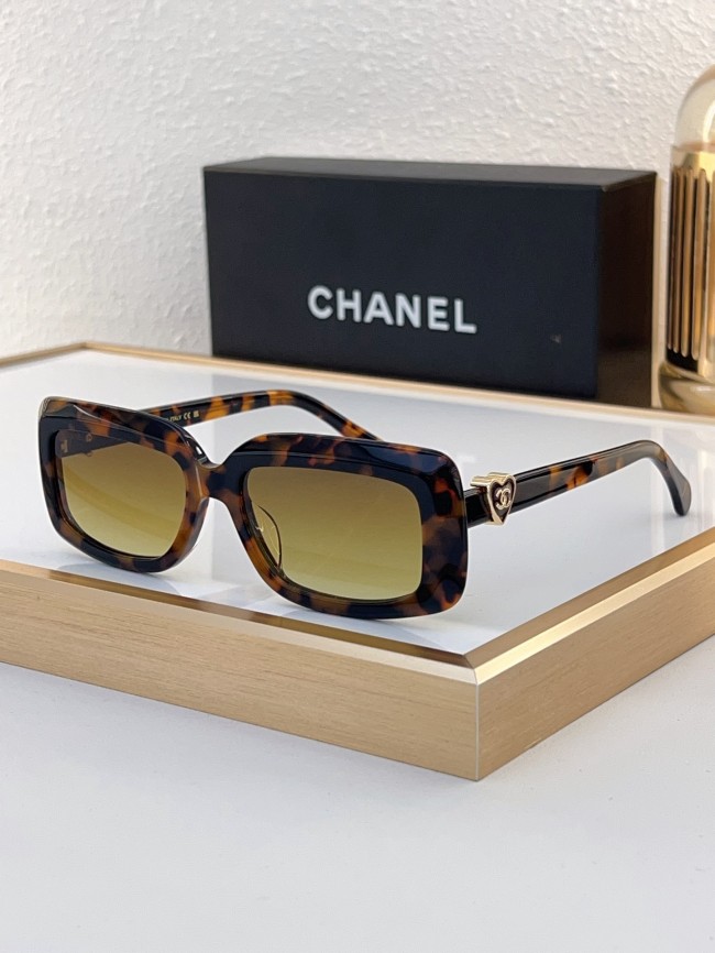 CHNL Sunglasses AAAA-4760