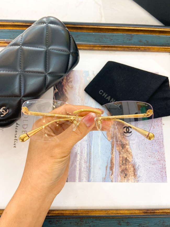 CHNL Sunglasses AAAA-4721
