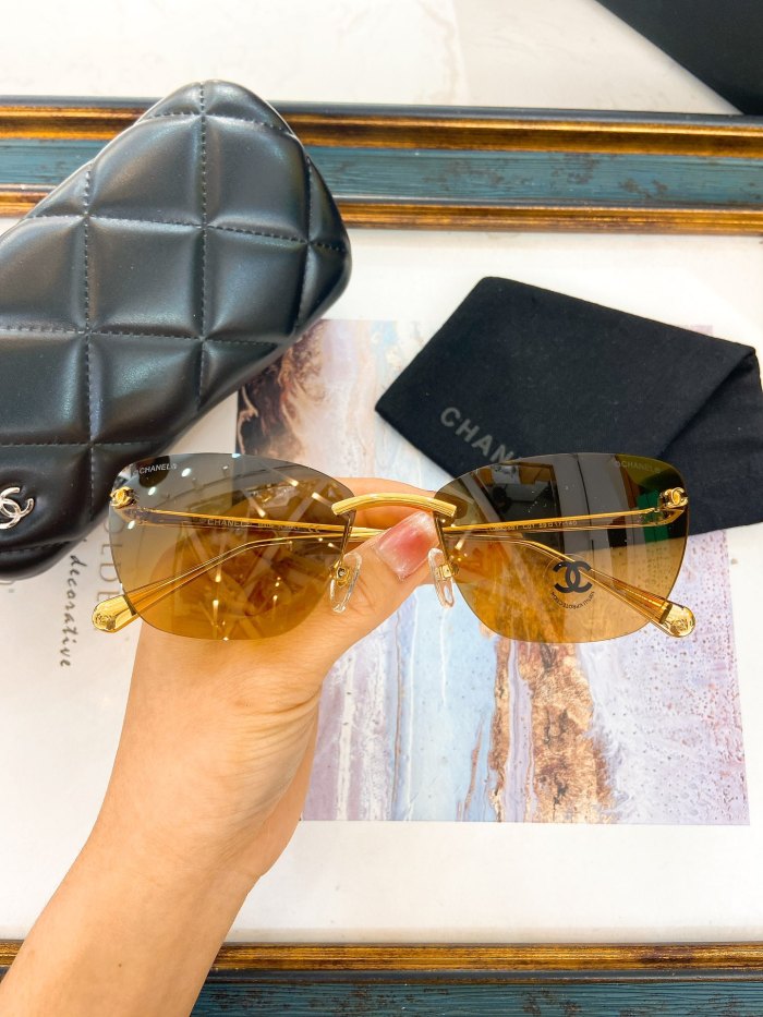CHNL Sunglasses AAAA-4724