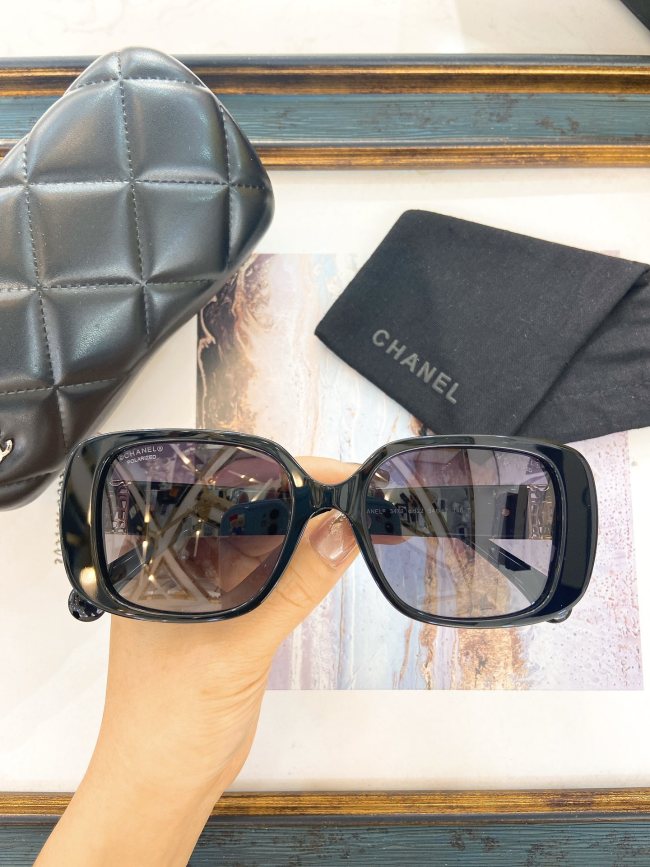 CHNL Sunglasses AAAA-4484