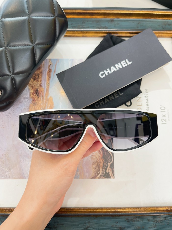 CHNL Sunglasses AAAA-4559