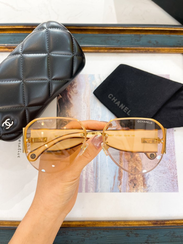 CHNL Sunglasses AAAA-4854