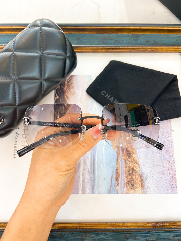 CHNL Sunglasses AAAA-4716