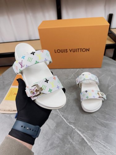 LV women Sandals 1：1 Quality-906