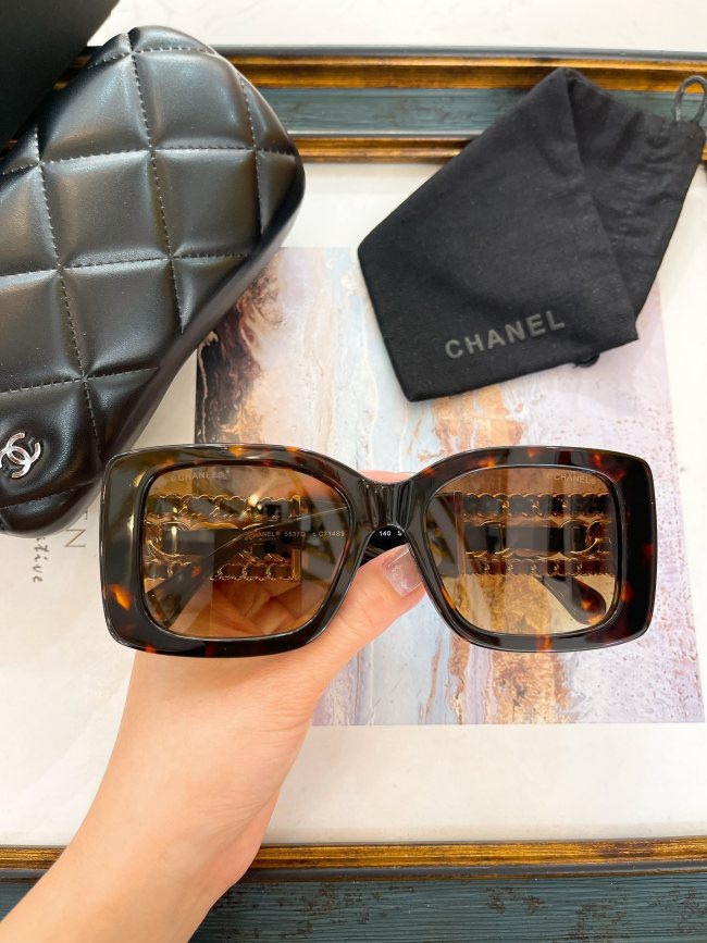 CHNL Sunglasses AAAA-4544