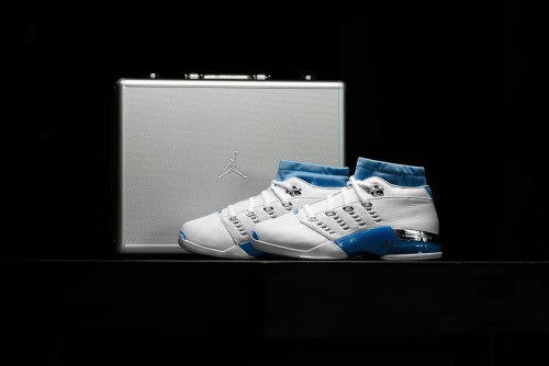 Authentic Air Jordan 17 Low “University Blue” (with suitcase)