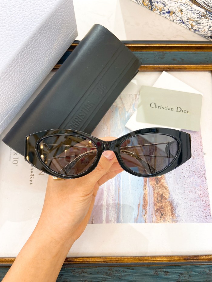 Dior Sunglasses AAAA-3185