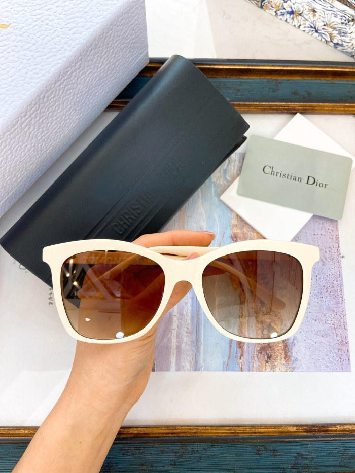Dior Sunglasses AAAA-3202