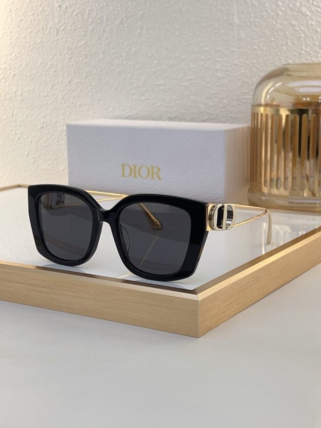 Dior Sunglasses AAAA-3114