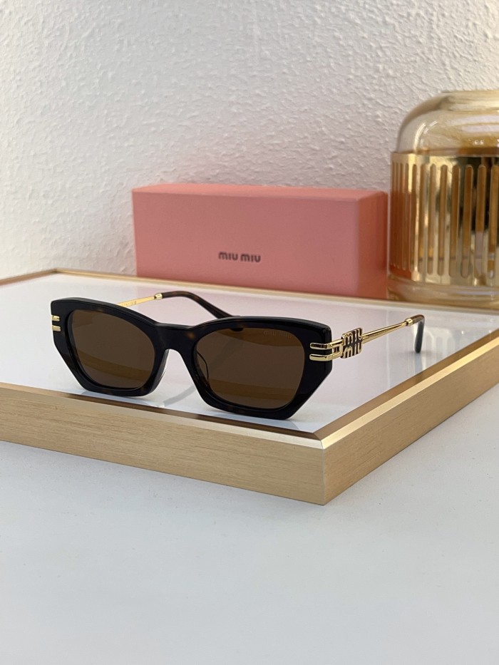 Miu Miu Sunglasses AAAA-1554