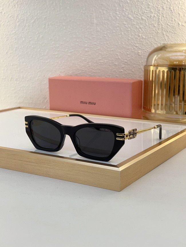 Miu Miu Sunglasses AAAA-1550