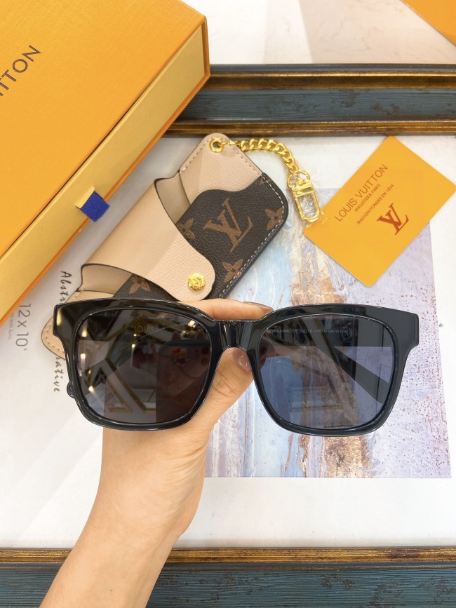 LV Sunglasses AAAA-5338