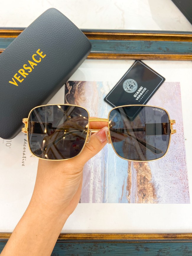 Versace Sunglasses AAAA-3220
