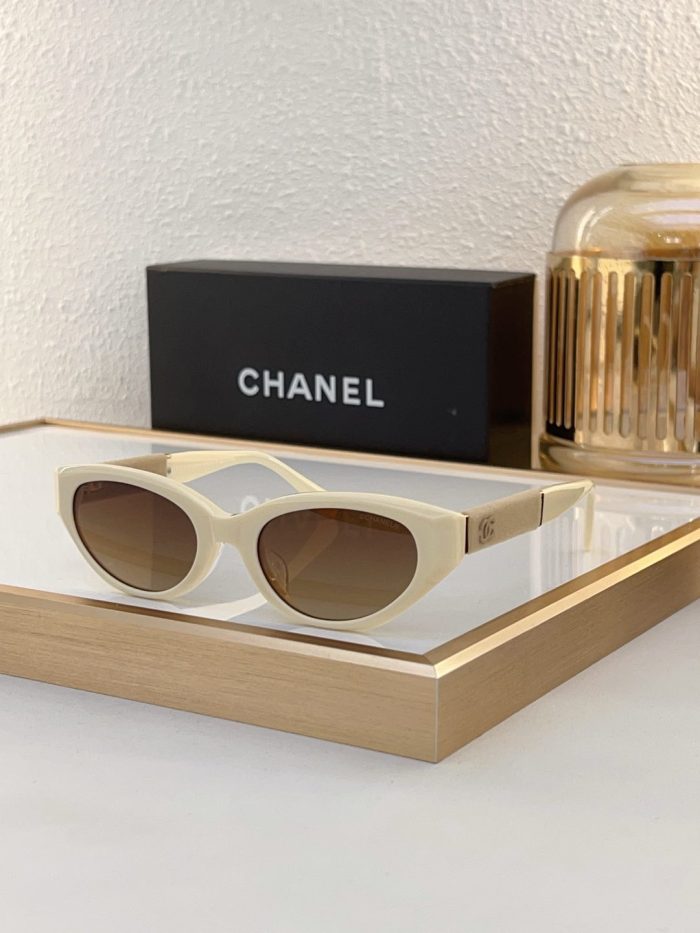 CHNL Sunglasses AAAA-4964
