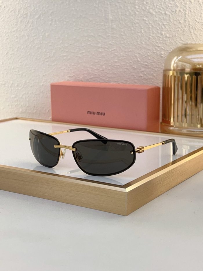 Miu Miu Sunglasses AAAA-1650