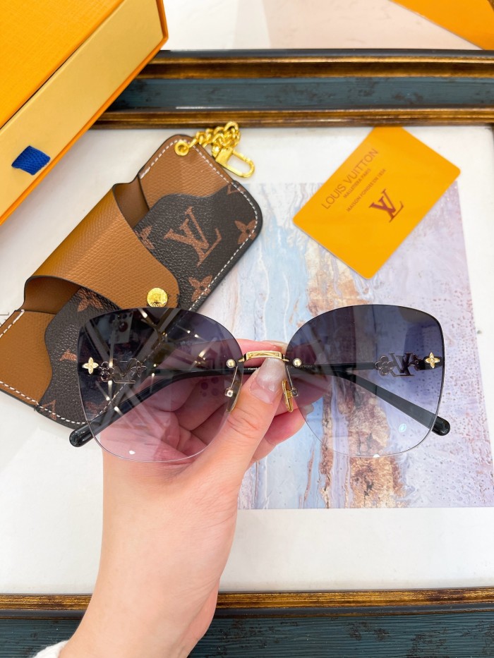 LV Sunglasses AAAA-5538