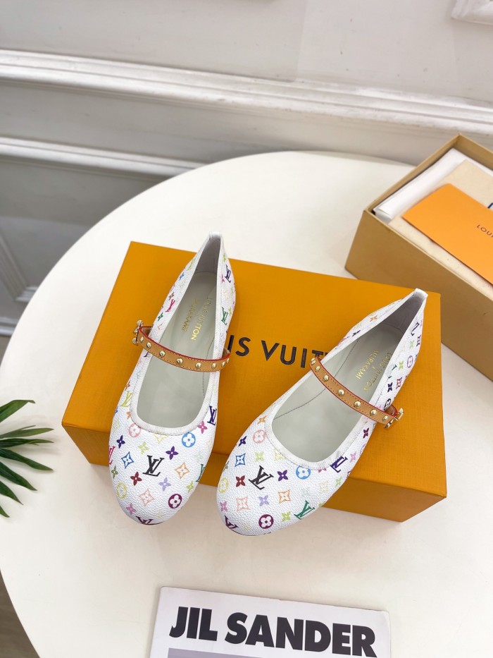 LV Women Shoes 1：1 Quality-1163